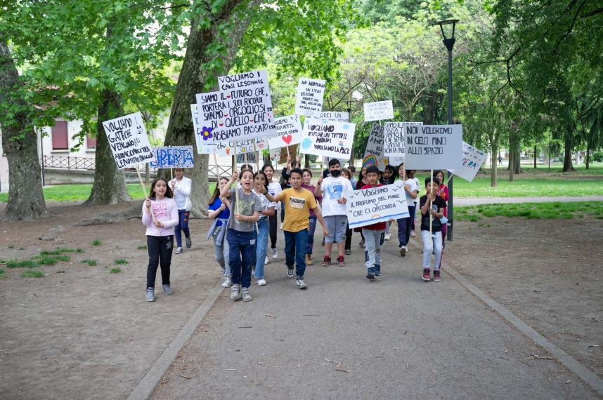 https://francescamarconi.com/files/gimgs/th-95_DSCF4032manifestoalfuturo_trotter.jpg
